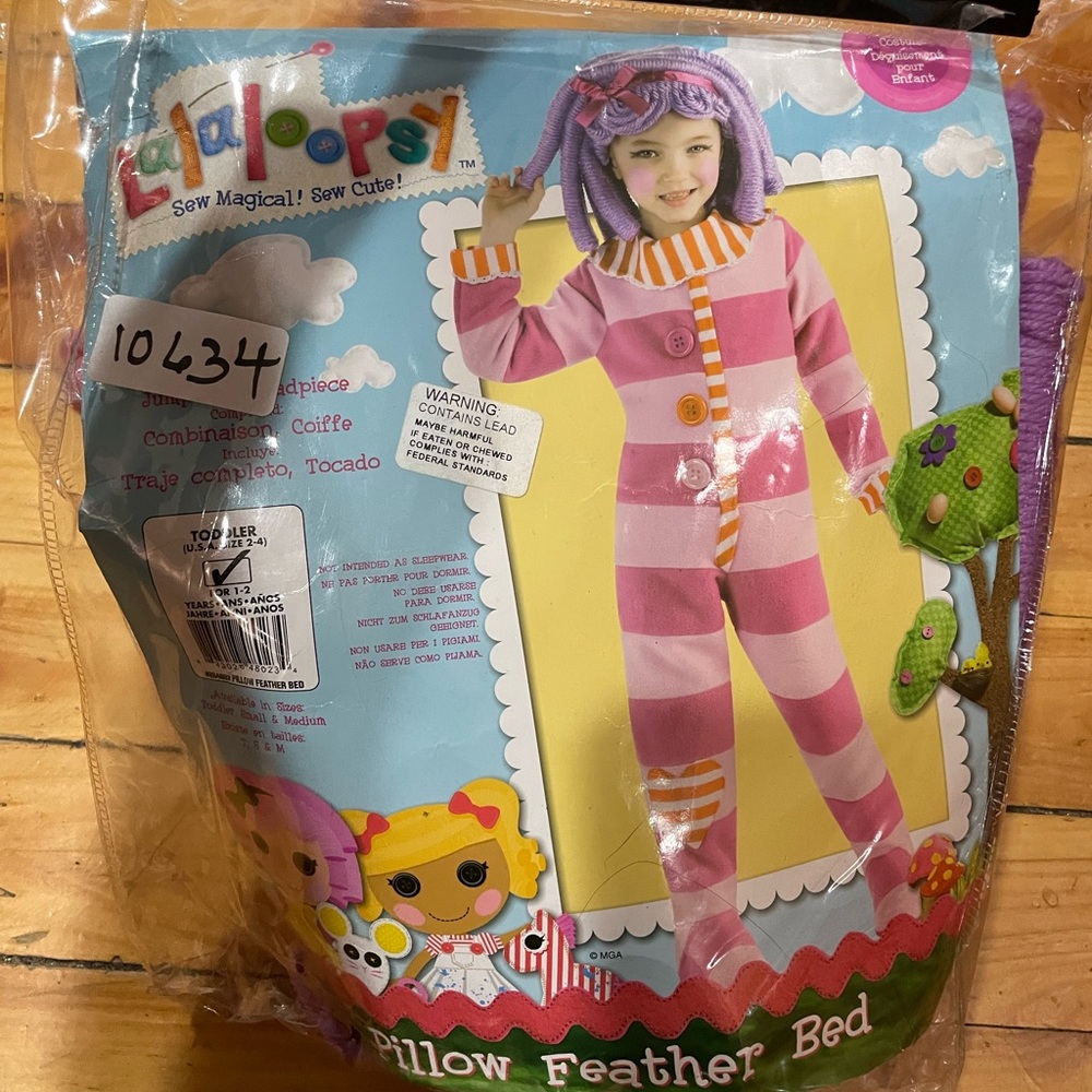 Brand new. Lalaloopsy costume.